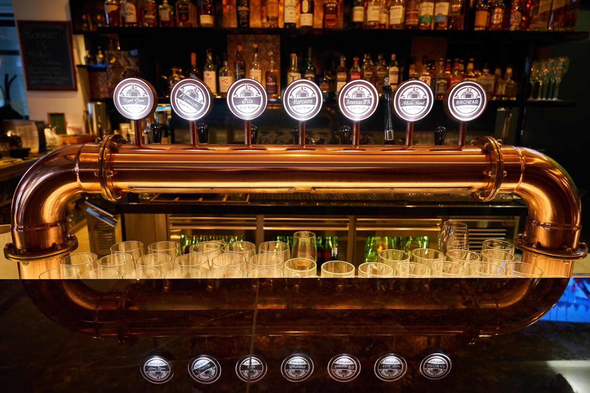 Hotel Royal & Spa Białystok Exteriér fotografie Beer taps