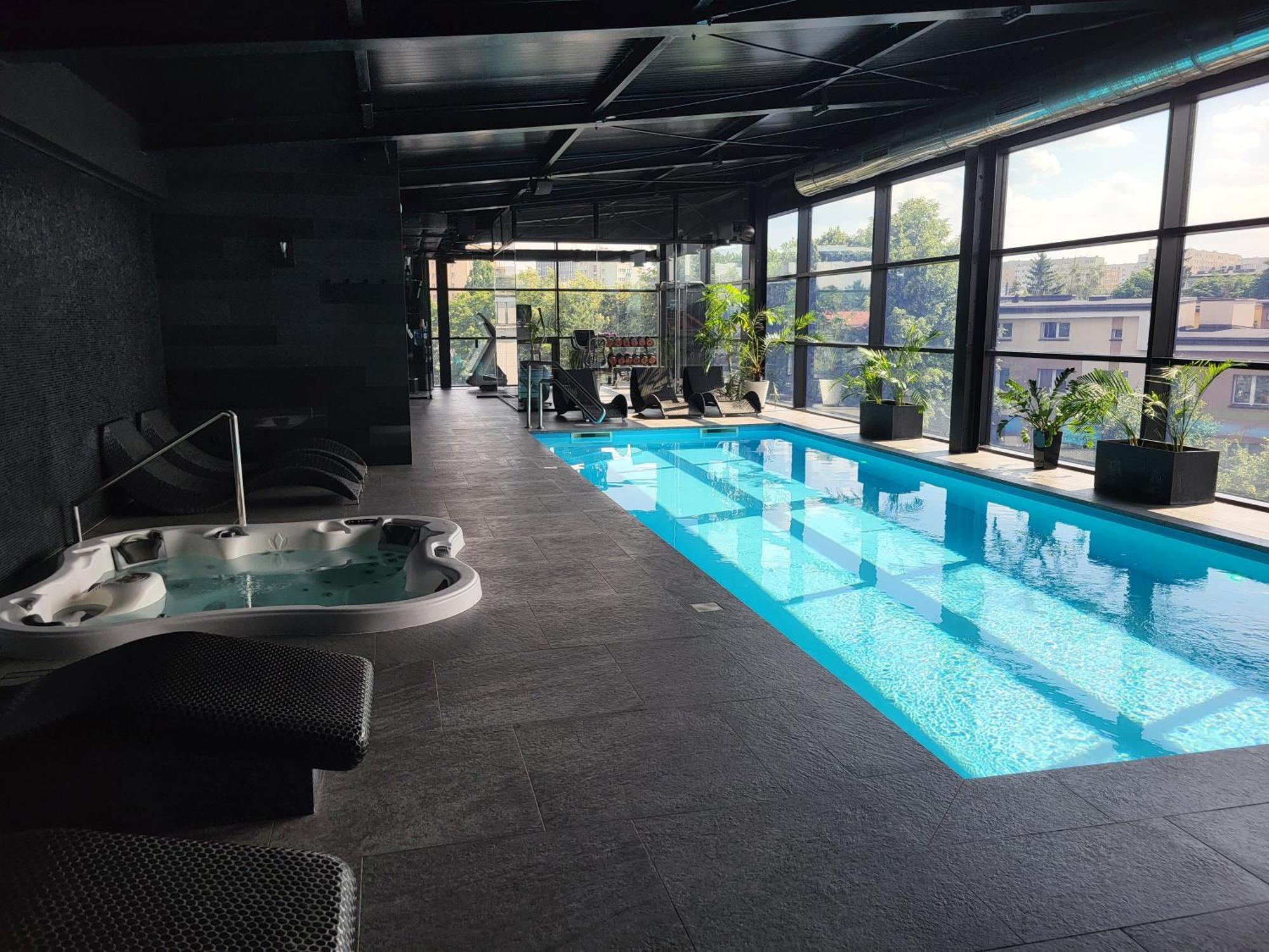 Hotel Royal & Spa Białystok Exteriér fotografie The pool at the hotel