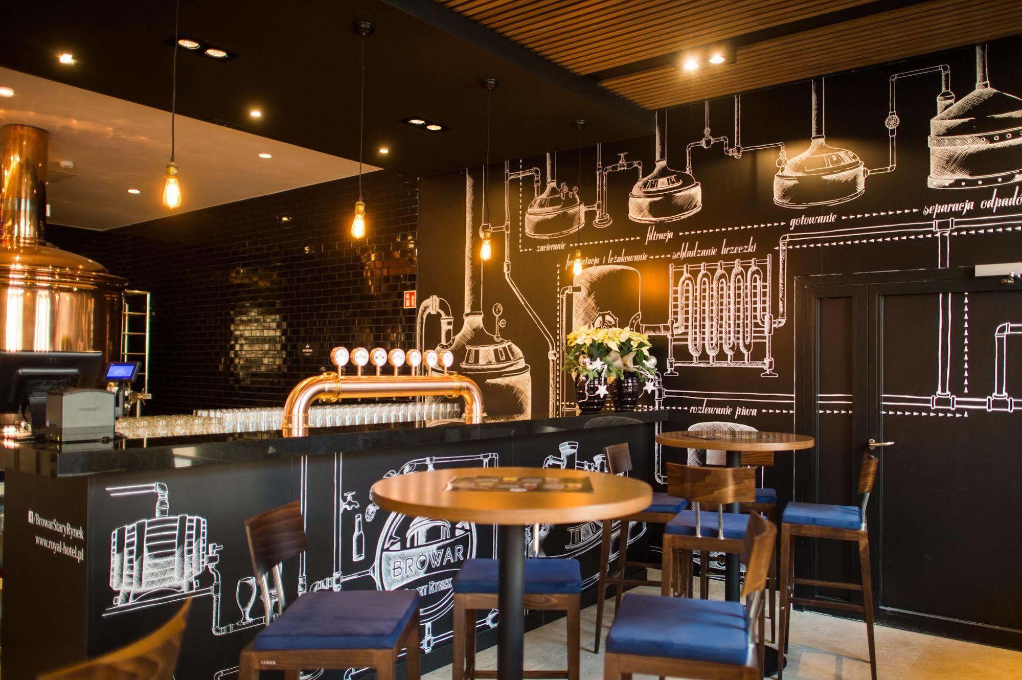 Hotel Royal & Spa Białystok Exteriér fotografie The interior of the Brewpub