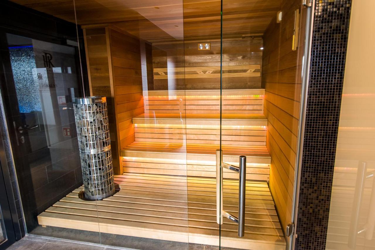 Hotel Royal & Spa Białystok Exteriér fotografie A modern Finnish sauna